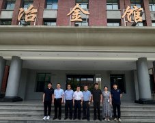 为鞭策学科高质量成长拓